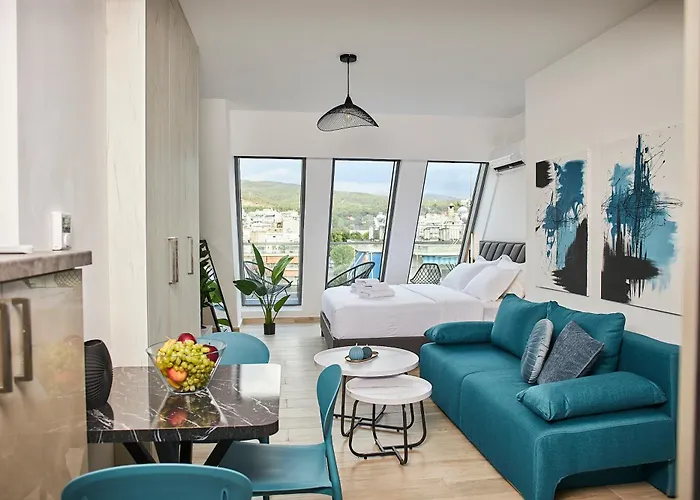 Casarte Luxury Penthouse #free Parking# By Binobi!